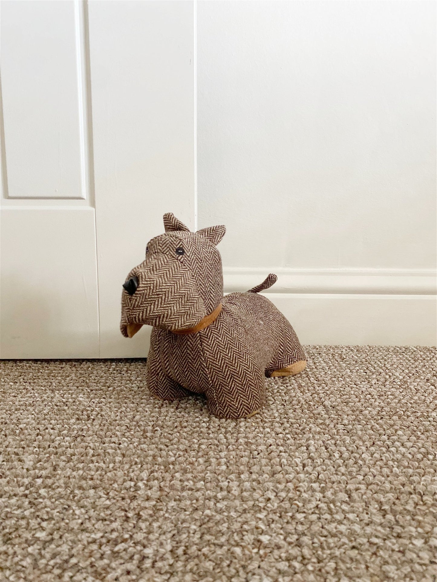 Scottish Terrier Doorstop Brown